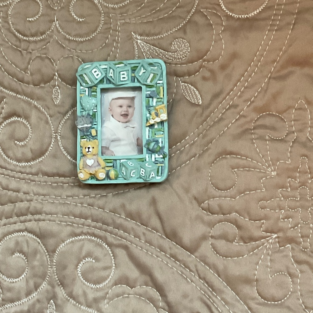 ADORABLE SMALL BABY PICTURE FRAME